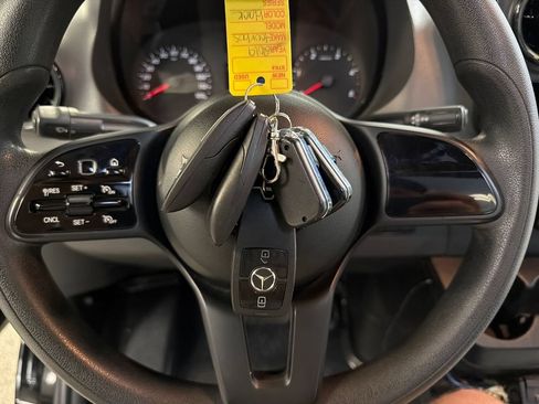 Used 2019 Mercedes-Benz Sprinter 170 Cargo image 47