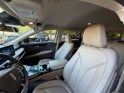 Certified 2022 Lincoln Nautilus FWD w/ Premium Package image 12