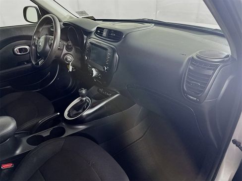 Used 2019 Kia Soul w/ Convenience Package image 31