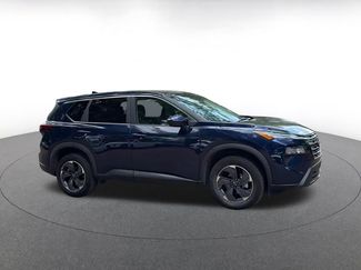 Used 2025 Nissan Rogue SV video 2