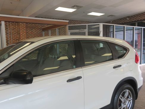 Used 2015 Honda CR-V LX image 69