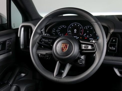 New 2026 Porsche Cayenne Base image 15