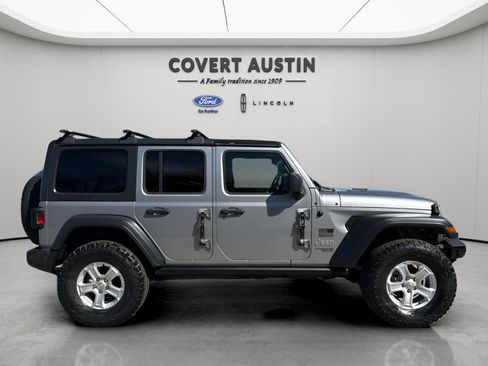 Used 2018 Jeep Wrangler Unlimited Sport S image 6