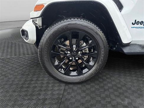 Used 2021 Jeep Wrangler Unlimited Sahara image 14