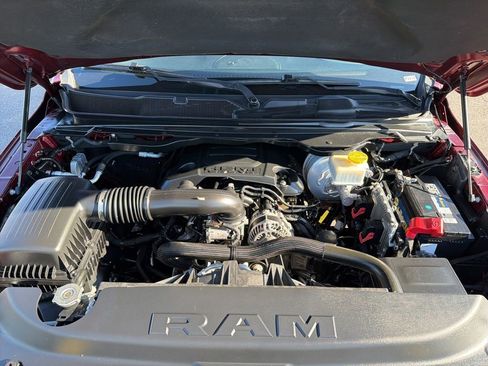 Used 2019 RAM 1500 Laramie image 10