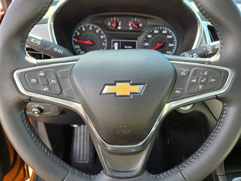 Used 2018 Chevrolet Equinox LT image 22