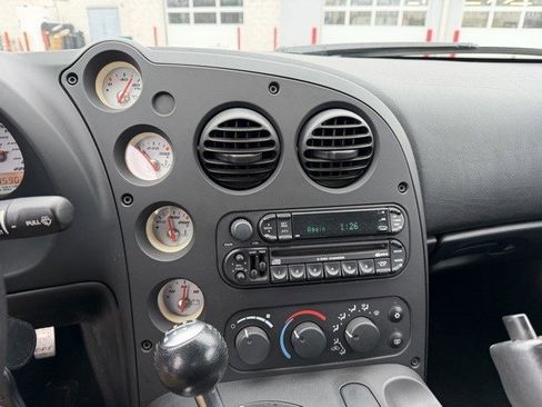 Used 2003 Dodge Viper SRT-10 image 16