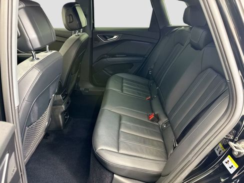 Used 2023 Audi Q4 e-tron Premium Plus w/ Premium Plus image 20