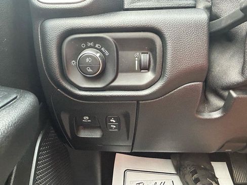 Used 2020 RAM 1500 Big Horn AWD/4WD image 29