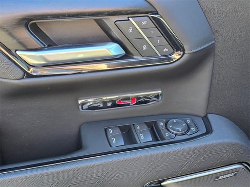 Used 2024 GMC Sierra 1500 AT4X image 23