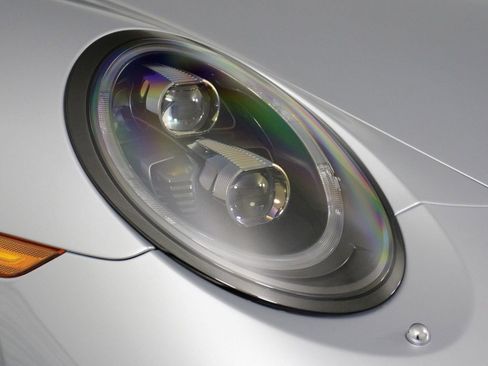 Certified 2017 Porsche 911 Carrera 4S image 27