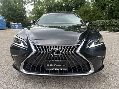 Used 2023 Lexus ES 350 w/ Premium Package FWD image 3