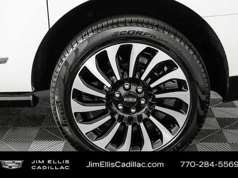 Used 2024 Lincoln Navigator L Black Label image 39