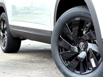 New 2026 Volkswagen Atlas SE