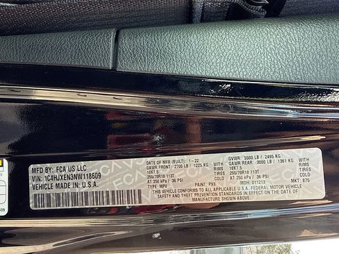 Used 2022 Jeep Wrangler Unlimited Sahara w/ Cold Weather Group image 36