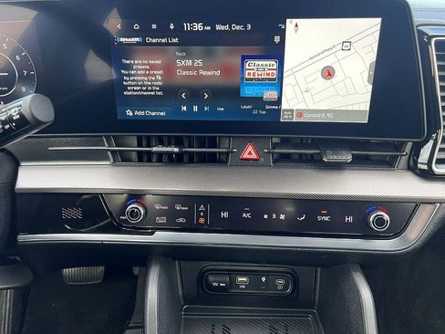 Used 2024 Kia Sportage SX image 22