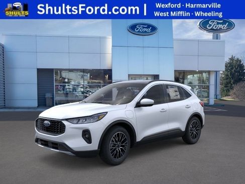 New 2025 Ford Escape SE w/ Class II Trailer Tow Package FWD image 1
