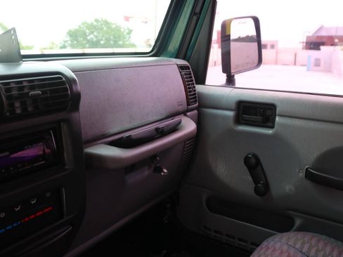 Used 1998 Jeep Wrangler SE AWD/4WD image 67