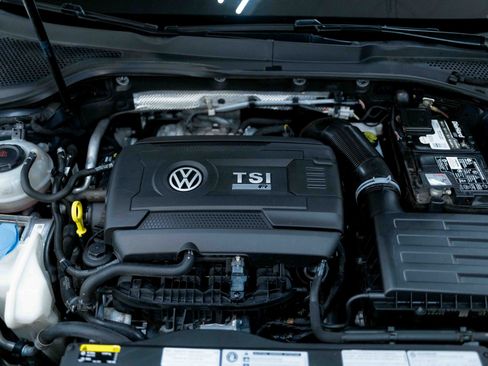 Used 2018 Volkswagen Golf R 4-Door image 84