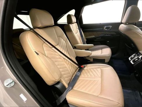 Used 2025 Kia Sorento SX Prestige w/ Olive Brown Leather Package image 24