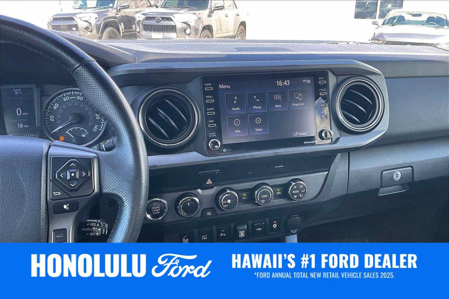 Used 2020 Toyota Tacoma TRD Off-Road w/ Technology Package AWD/4WD image 15