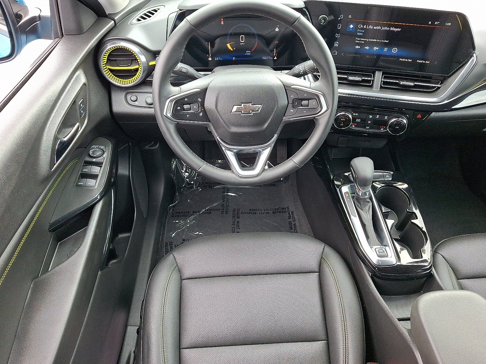 Used 2025 Chevrolet Trax ACTIV FWD image 12