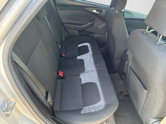 Used 2018 Ford Focus SE FWD image 18
