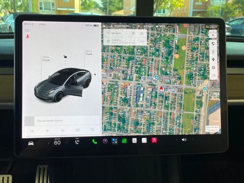 Used 2021 Tesla Model 3 Performance AWD/4WD image 36
