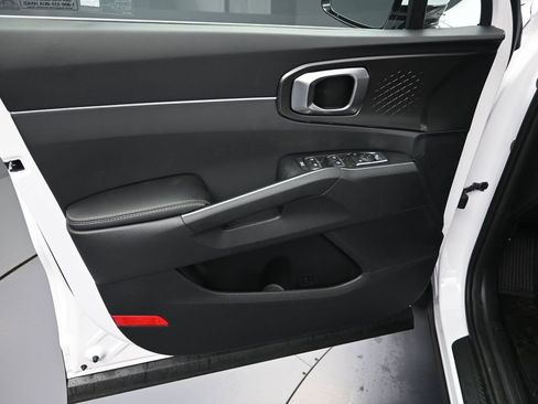 New 2026 Kia Sorento EX AWD/4WD image 10