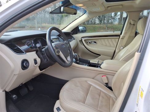 Used 2019 Ford Taurus Limited image 13