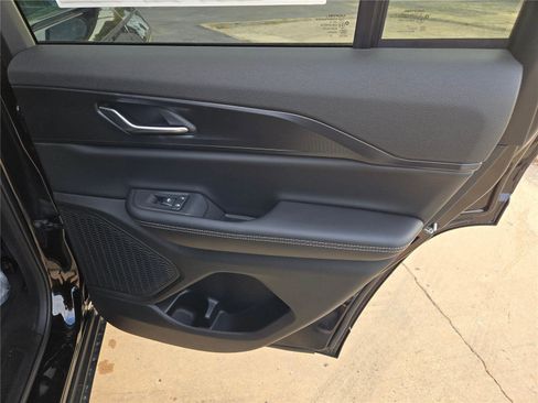 New 2025 Jeep Grand Cherokee Laredo w/ MOPAR Finishing Package image 8