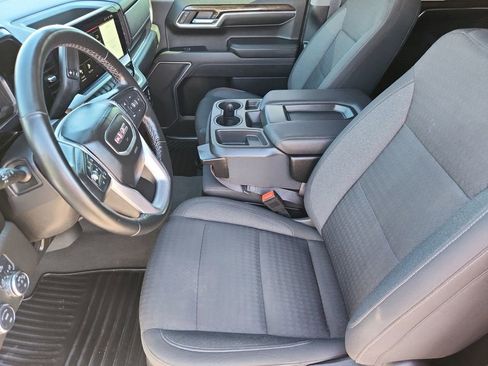 Used 2023 GMC Sierra 1500 Elevation image 9