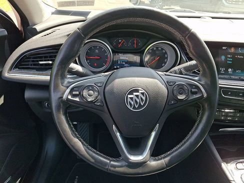 Certified 2018 Buick Regal Essence w/ Driver Confidence Package #1 AWD/4WD image 19