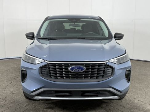 Certified 2025 Ford Escape Active w/ Tech Pack #1 FWD image 2