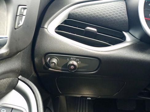 Used 2024 Chevrolet Malibu LT image 17