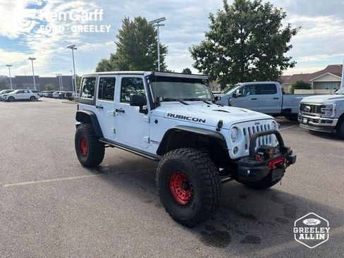 Used 2017 Jeep Wrangler Unlimited Rubicon AWD/4WD image 1