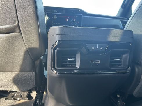 Used 2022 GMC Sierra 1500 AT4 image 30