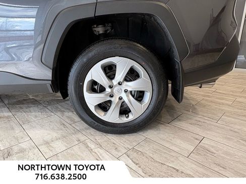 Used 2023 Toyota RAV4 LE image 33