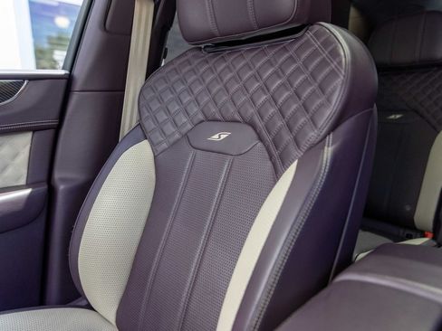 Certified 2023 Bentley Bentayga AWD/4WD image 44