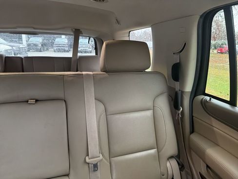 Used 2016 GMC Yukon SLT image 17