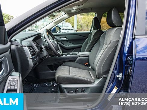 Used 2025 Nissan Rogue SV image 19