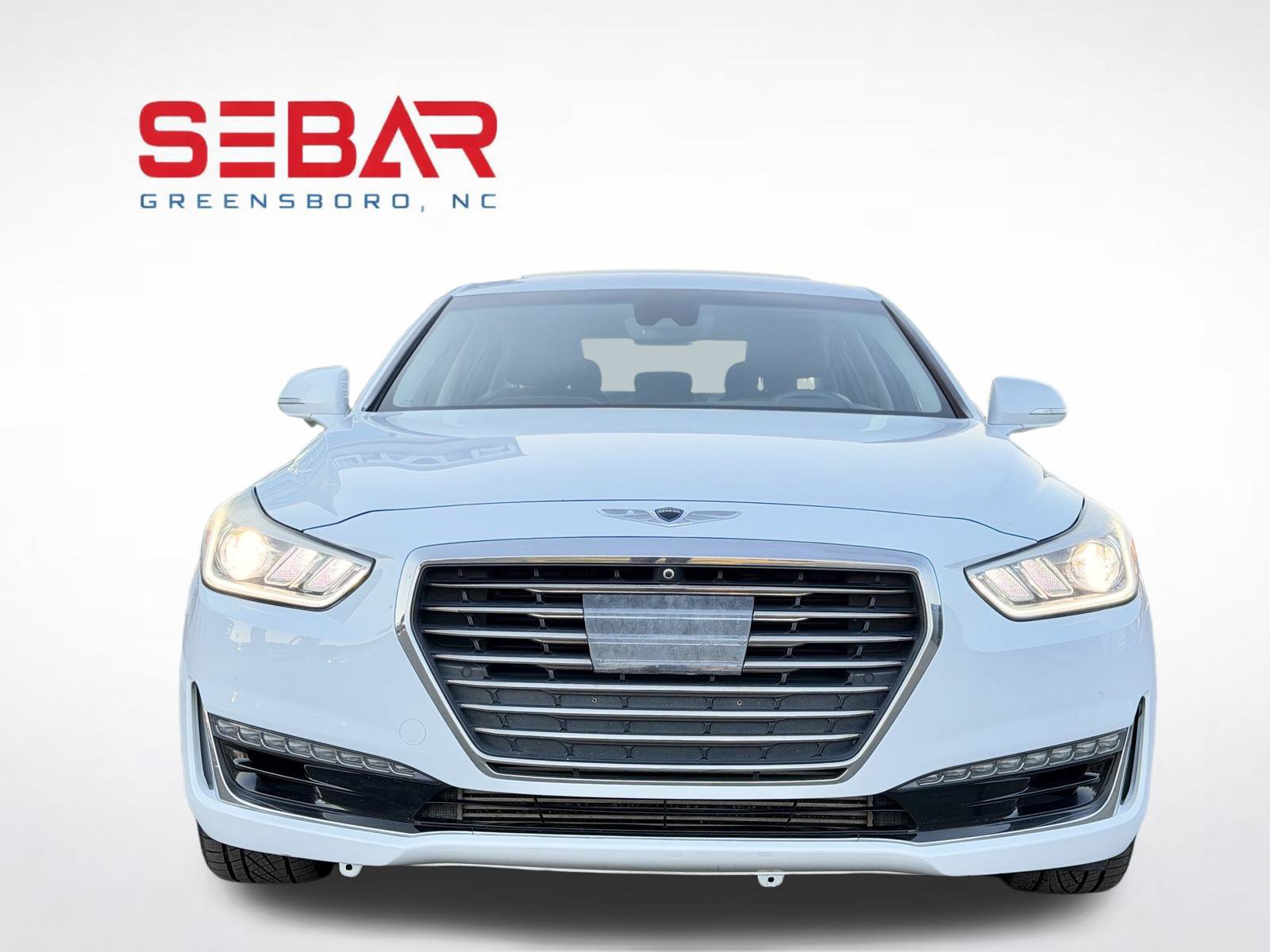 Used 2017 Genesis G90 3.3T Premium RWD image 6