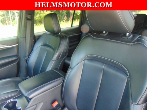 Certified 2024 Jeep Grand Cherokee L Limited w/ Black Appearance Package AWD/4WD image 31