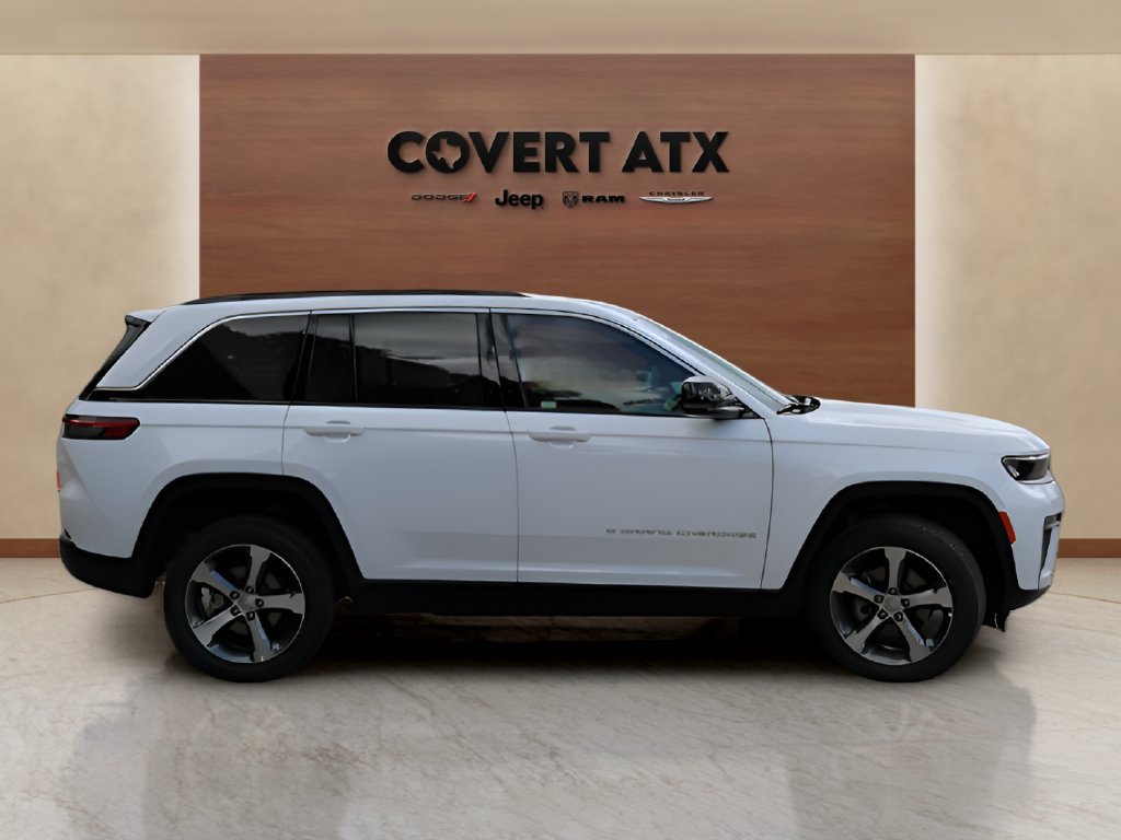 New 2026 Jeep Grand Cherokee Limited RWD image 6