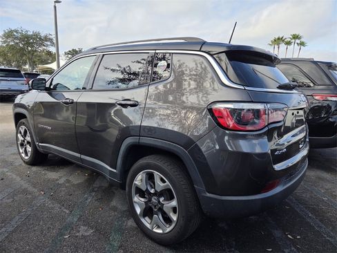 Used 2019 Jeep Compass Limited image 5