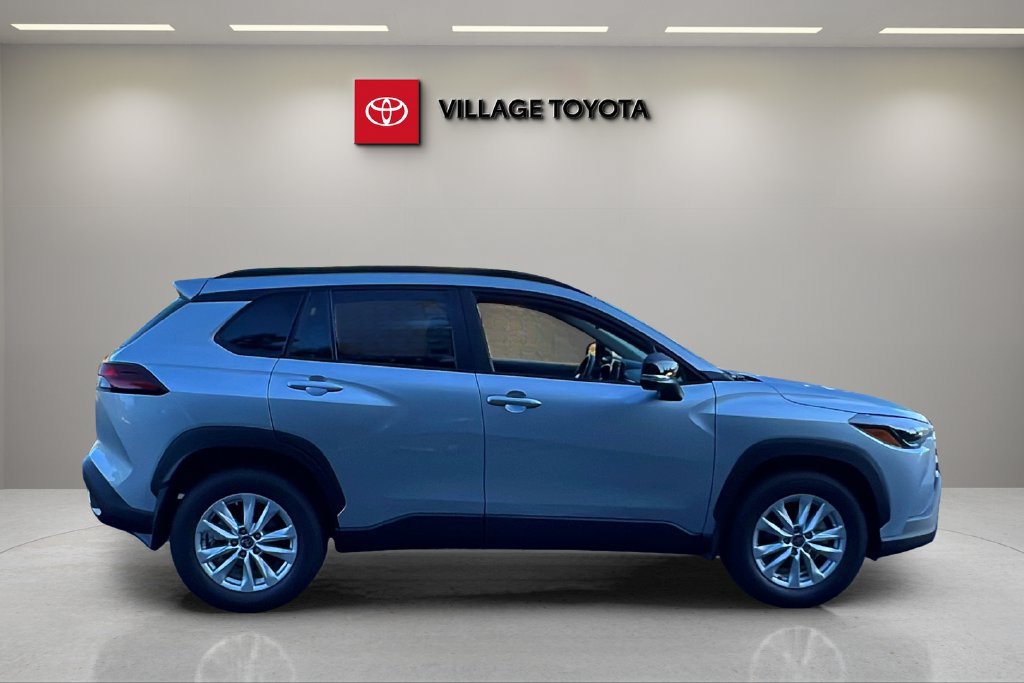 New 2026 Toyota Corolla Cross LE FWD image 6