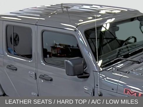 Used 2022 Jeep Gladiator Mojave w/ Trailer Tow Package AWD/4WD image 16