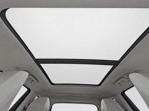 Certified 2023 Volvo XC90 T8 Plus w/ Protection Package AWD/4WD image 19
