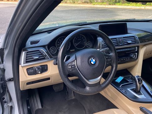 Used 2018 BMW 330i xDrive Sedan image 11