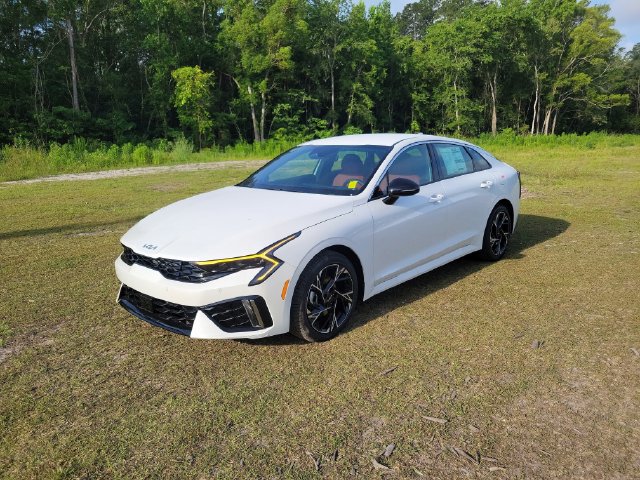 New 2026 Kia K5 GT-Line w/ GT-Line Red Interior Package FWD image 4